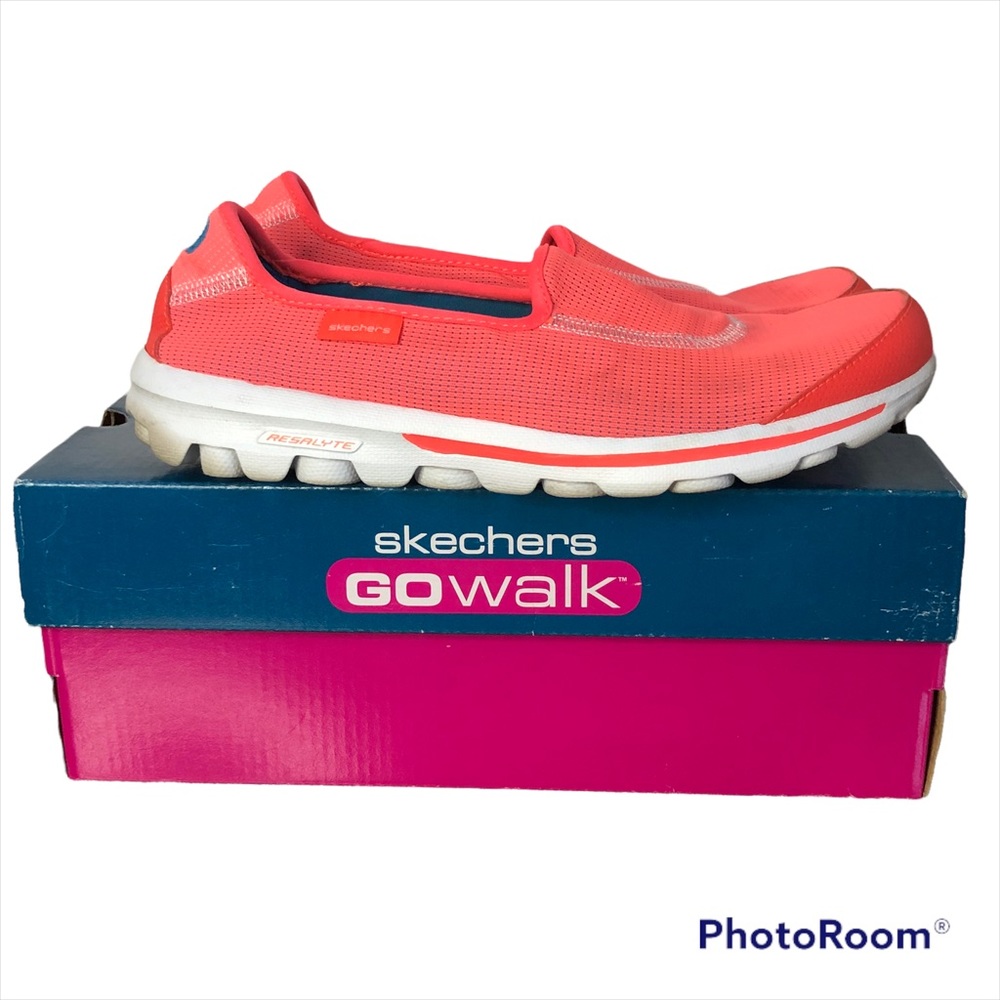 Skechers GOwalk Recovery Classic Washable Knit Slip-Ons Coral size 8.5